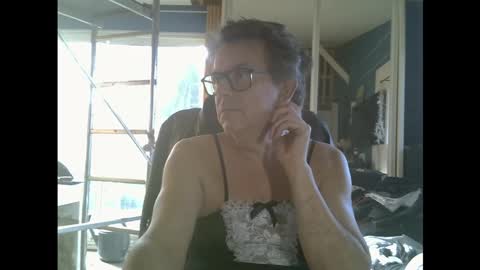 Snapshot of bradysboy chatting on November 2025 09:37:01 AM bradysboy online show from November 2025 09:37:01 AM