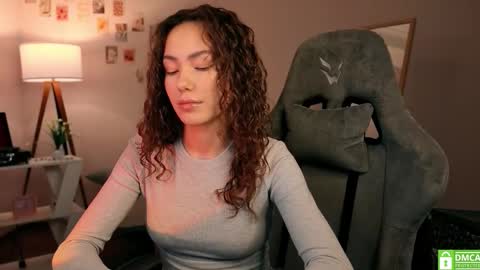 Snapshot of branchwithflowers chatting on November 2025 11:32:01 AM Lilly online show from November 2025 11:32:01 AM