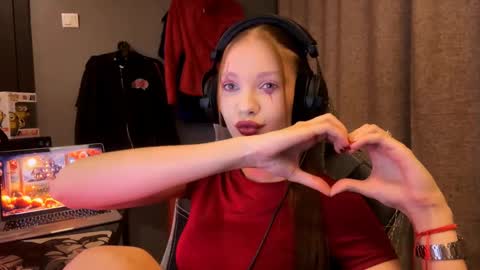 Snapshot of brandamatteson chatting on November 2025 01:24:03 PM Alice online show from November 2025 01:24:03 PM