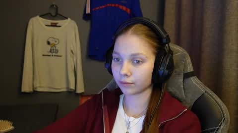 Snapshot of brandamatteson chatting on November 2025 03:52:02 PM Alice online show from November 2025 03:52:02 PM