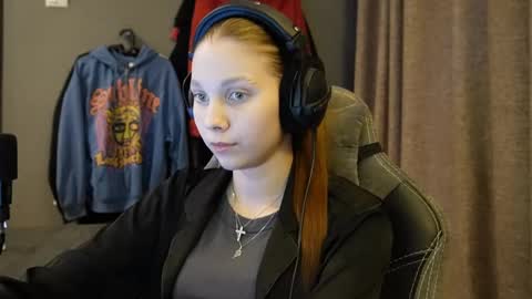 Snapshot of brandamatteson chatting on November 2025 03:18:02 PM Alice online show from November 2025 03:18:02 PM