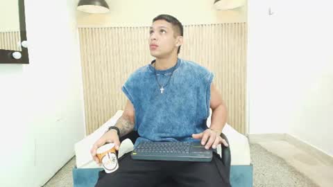 Snapshot of brandon_mercuri chatting on June 2026 12:48:02 PM BRANDON online show from June 2026 12:48:02 PM