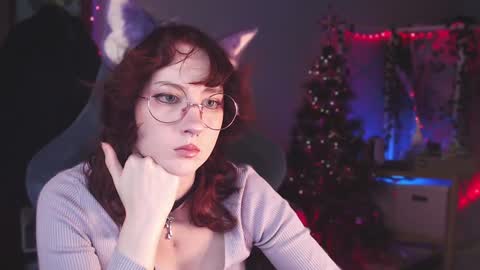 Snapshot of brandy_queen chatting on December 2024 02:48:02 PM Aurorabut ur dad just calls me Rory online show from December 2024 02:48:02 PM