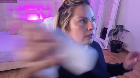 Snapshot of brandy_sweet_ chatting on October 2025 12:03:02 PM BRANDY online show from October 2025 12:03:02 PM