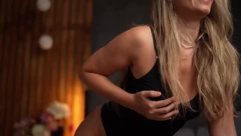 Snapshot of brandywhite chatting on October 2025 03:59:02 AM Alex online show from October 2025 03:59:02 AM