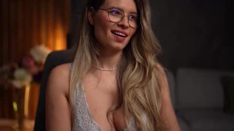 Snapshot of brandywhite chatting on November 2025 05:23:02 AM Alex online show from November 2025 05:23:02 AM