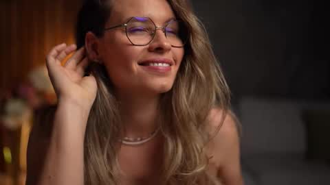 Alex online show from November 2025 05:07:01 AM