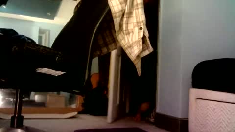 Snapshot of bratdownunder chatting on October 2025 03:36:02 AM Bratdownunder online show from October 2025 03:36:02 AM