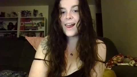 Snapshot of bratty_mamaa chatting on September 2025 08:18:02 AM bratty_mamaa online show from September 2025 08:18:02 AM