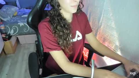 Snapshot of brattymartes_ chatting on October 2025 05:13:02 PM Martes online show from October 2025 05:13:02 PM