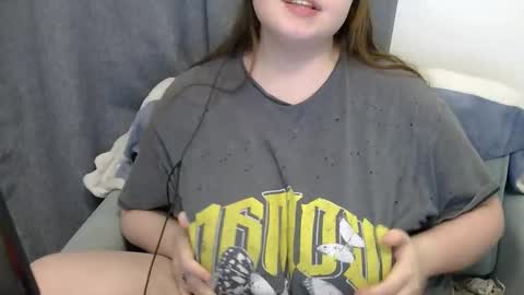 Snapshot of brattyprincess_emma chatting on February 2026 06:26:01 PM Emma online show from February 2026 06:26:01 PM