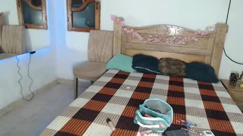 bratz_glloe online show from January 2026 02:28:01 AM