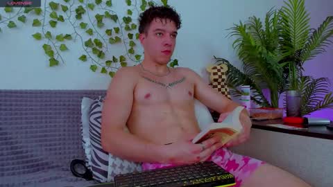 Johny Bravo online show from October 2025 09:15:01 AM