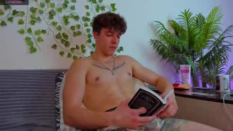 Johny Bravo online show from October 2025 01:45:02 PM