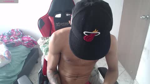 Snapshot of brayan_chevignon chatting on November 2025 05:34:02 PM brayan_chevignon online show from November 2025 05:34:02 PM