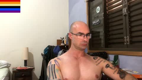 Snapshot of braziliannakedguy chatting on February 2025 06:51:01 PM Fabio online show from February 2025 06:51:01 PM