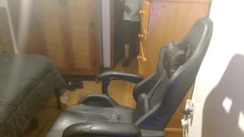 Snapshot of breadw1nnah chatting on September 2025 04:38:01 AM Breadw1nnah online show from September 2025 04:38:01 AM