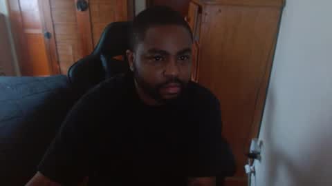 Snapshot of breadw1nnah chatting on September 2025 03:27:02 PM Breadw1nnah online show from September 2025 03:27:02 PM