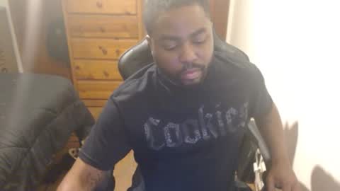 Snapshot of breadw1nnah chatting on September 2025 02:06:02 AM Breadw1nnah online show from September 2025 02:06:02 AM