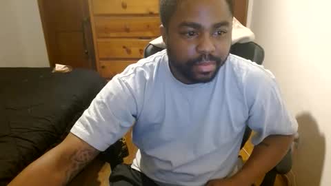 Snapshot of breadw1nnah chatting on November 2025 05:07:02 AM Breadw1nnah online show from November 2025 05:07:02 AM