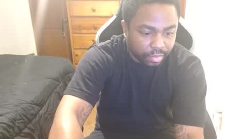 Snapshot of breadw1nnah chatting on November 2025 05:51:02 AM Breadw1nnah online show from November 2025 05:51:02 AM