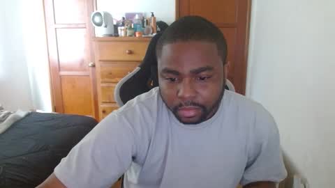 Snapshot of breadw1nnah chatting on November 2025 08:24:02 PM Breadw1nnah online show from November 2025 08:24:02 PM