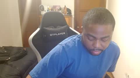 Snapshot of breadw1nnah chatting on December 2025 04:40:02 AM Breadw1nnah online show from December 2025 04:40:02 AM