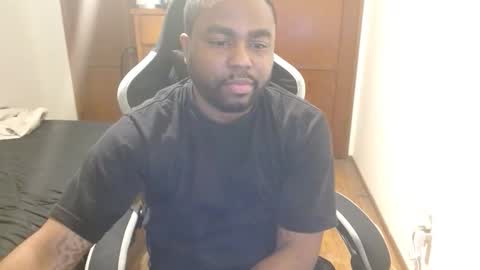 Snapshot of breadw1nnah chatting on December 2025 05:27:02 AM Breadw1nnah online show from December 2025 05:27:02 AM