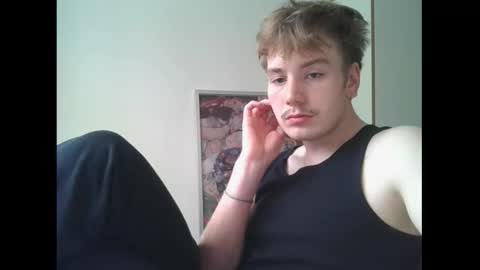 Snapshot of breaxaam chatting on October 2025 09:37:01 AM breaxaam online show from October 2025 09:37:01 AM