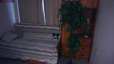 Mia Bunyard online show from October 2025 07:31:01 AM