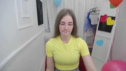 Snapshot of bree_sky chatting on April 2026 01:14:02 PM Bree online show from April 2026 01:14:02 PM