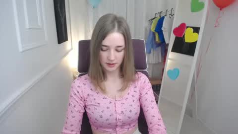 Snapshot of bree_sky chatting on April 2026 01:16:02 PM Bree online show from April 2026 01:16:02 PM