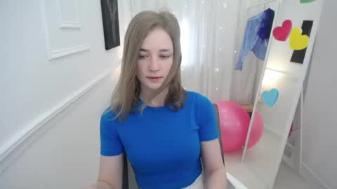 Snapshot of bree_sky chatting on May 2026 11:18:02 AM Bree online show from May 2026 11:18:02 AM