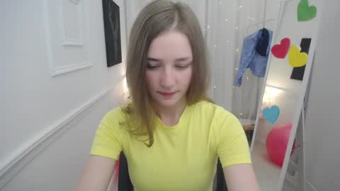 Snapshot of bree_sky chatting on May 2026 11:17:01 AM Bree online show from May 2026 11:17:01 AM