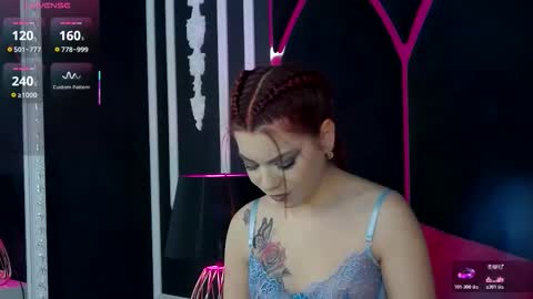 Snapshot of breezelle chatting on February 2026 06:33:02 AM Zeline online show from February 2026 06:33:02 AM