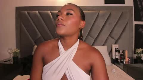 Snapshot of brenda_nova18 chatting on May 2026 09:21:02 PM Brenda online show from May 2026 09:21:02 PM