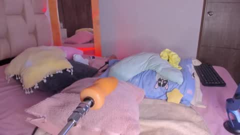 Snapshot of brenda_ruiz_ chatting on February 2025 01:13:02 PM Branda online show from February 2025 01:13:02 PM