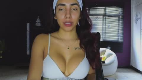 Snapshot of brendaaguerra chatting on December 2024 04:26:01 PM brendaaguerra online show from December 2024 04:26:01 PM
