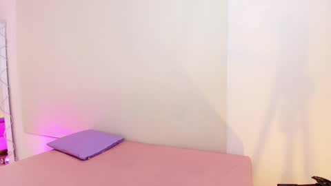 Snapshot of brendda_tay chatting on February 2025 09:43:02 AM BRENDDA online show from February 2025 09:43:02 AM