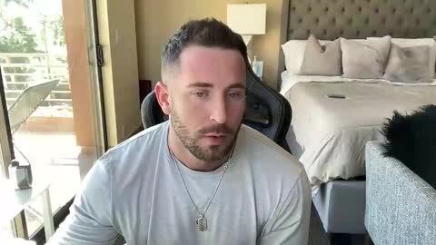 Brett Mycles online show from October 2025 05:57:02 PM