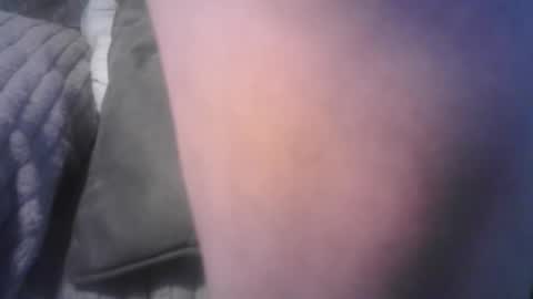 Snapshot of bri20fu chatting on October 2025 11:06:02 PM raining down on me online show from October 2025 11:06:02 PM