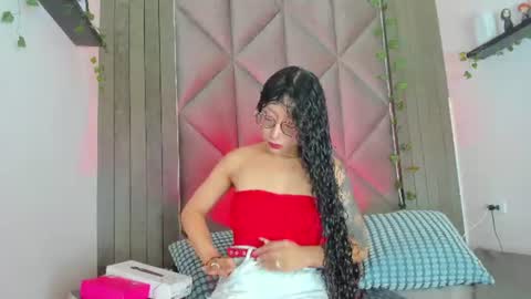 B R I A  online show from June 2026 01:40:02 AM