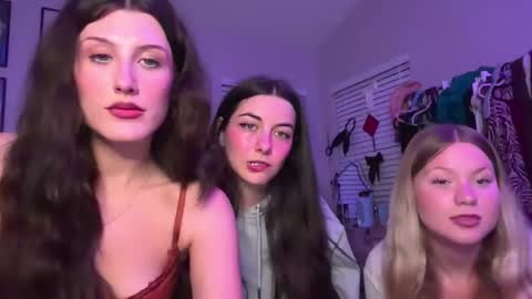 Brianna3 online show from October 2025 01:23:01 AM