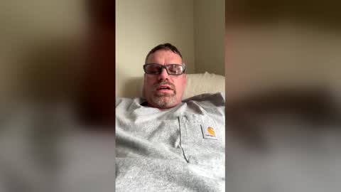 Snapshot of brian38431 chatting on December 2025 06:04:02 PM brian38431 online show from December 2025 06:04:02 PM