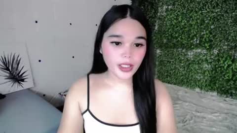 Snapshot of briana_sinclaire chatting on July 2026 05:03:01 AM Claire online show from July 2026 05:03:01 AM