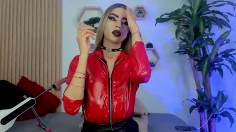 briana_white online show from September 2025 05:16:02 PM