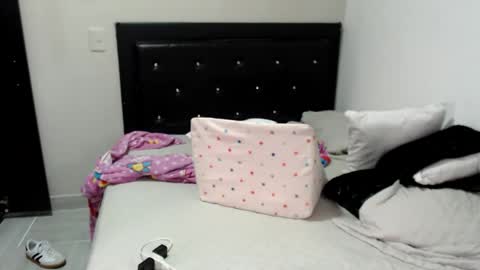 brianabarnes online show from November 2025 07:05:02 PM