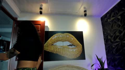 BRIANA online show from January 2025 06:48:01 PM