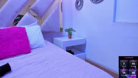 Brianna  online show from October 2025 11:35:01 AM