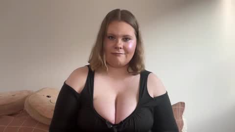 Snapshot of briannakiss21 chatting on November 2025 08:02:02 AM Brianna online show from November 2025 08:02:02 AM